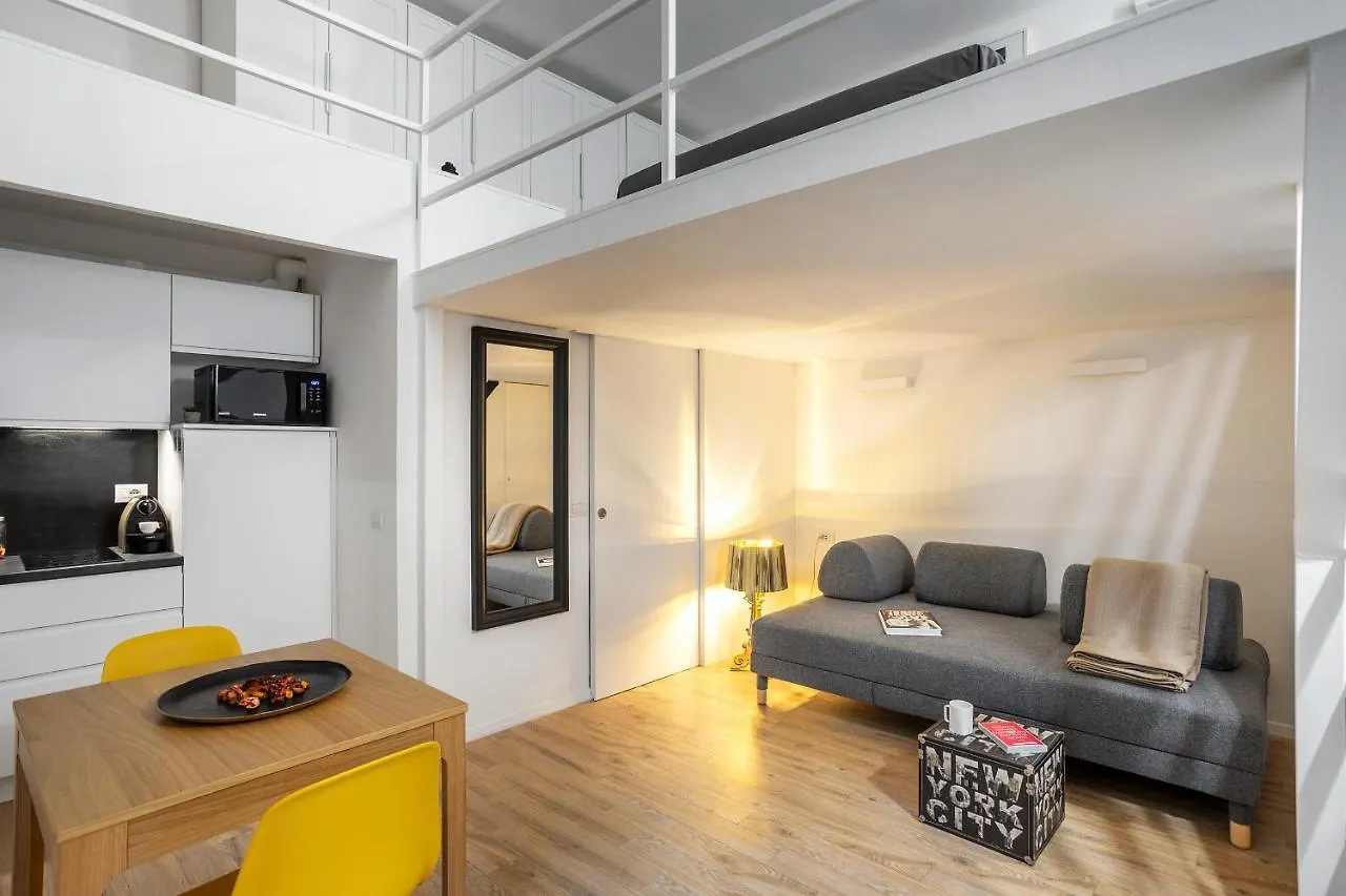 Daire Heart Of Porta Venezia - Cozy City Loft - 2Mts To M4 Metro Milano