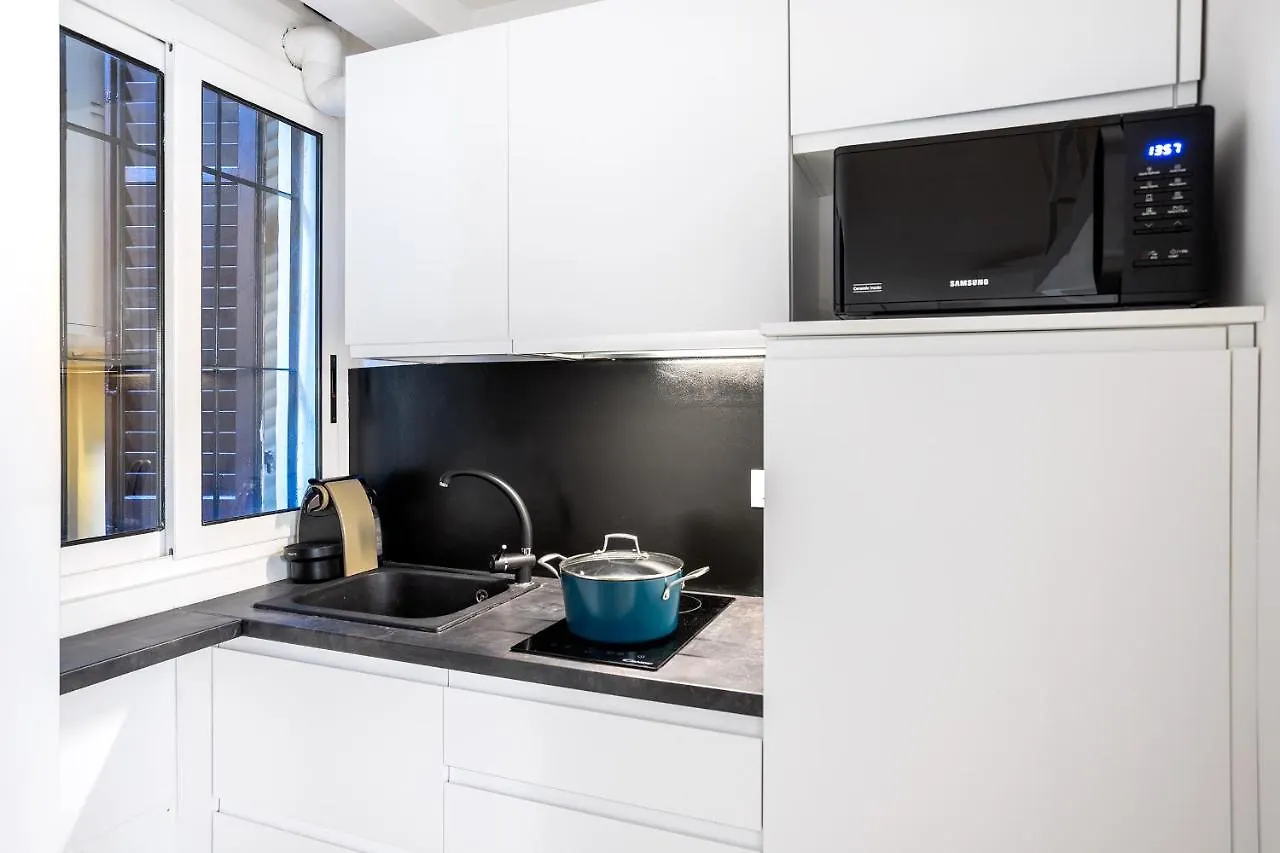 Heart Of Porta Venezia - Cozy City Loft - 2Mts To M4 Metro Μιλάνο