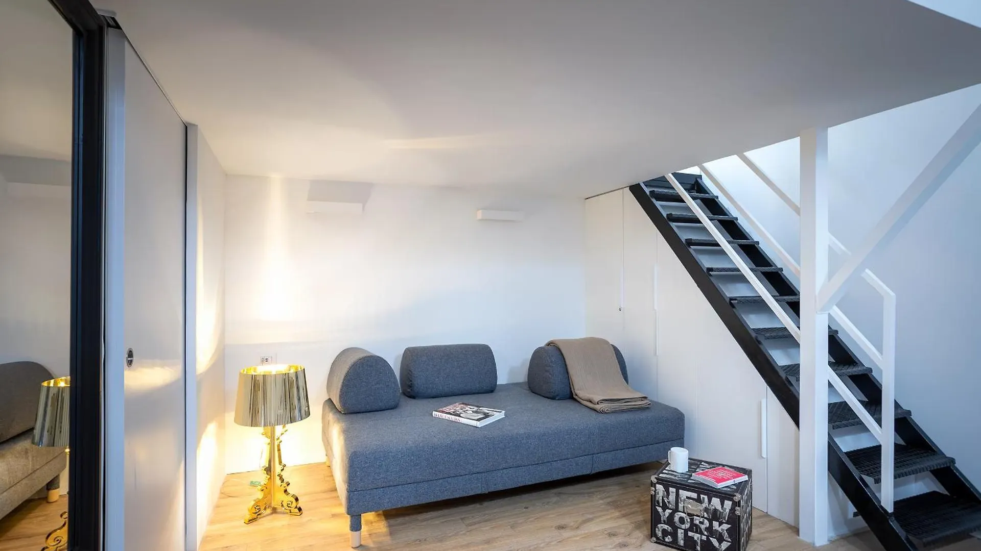 Διαμέρισμα Heart Of Porta Venezia - Cozy City Loft - 2Mts To M4 Metro Μιλάνο